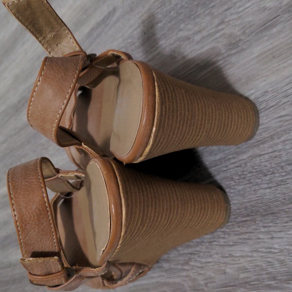 Pure Alfred Sung wedges - Picture 3 of 5